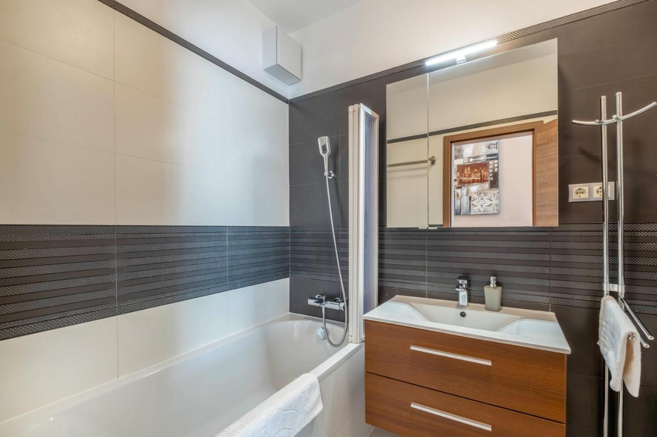 Mf Port Azur Wellness Apartments Шіофок Екстер'єр фото