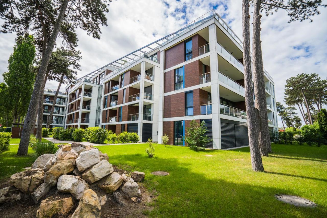 Mf Port Azur Wellness Apartments Шіофок Екстер'єр фото