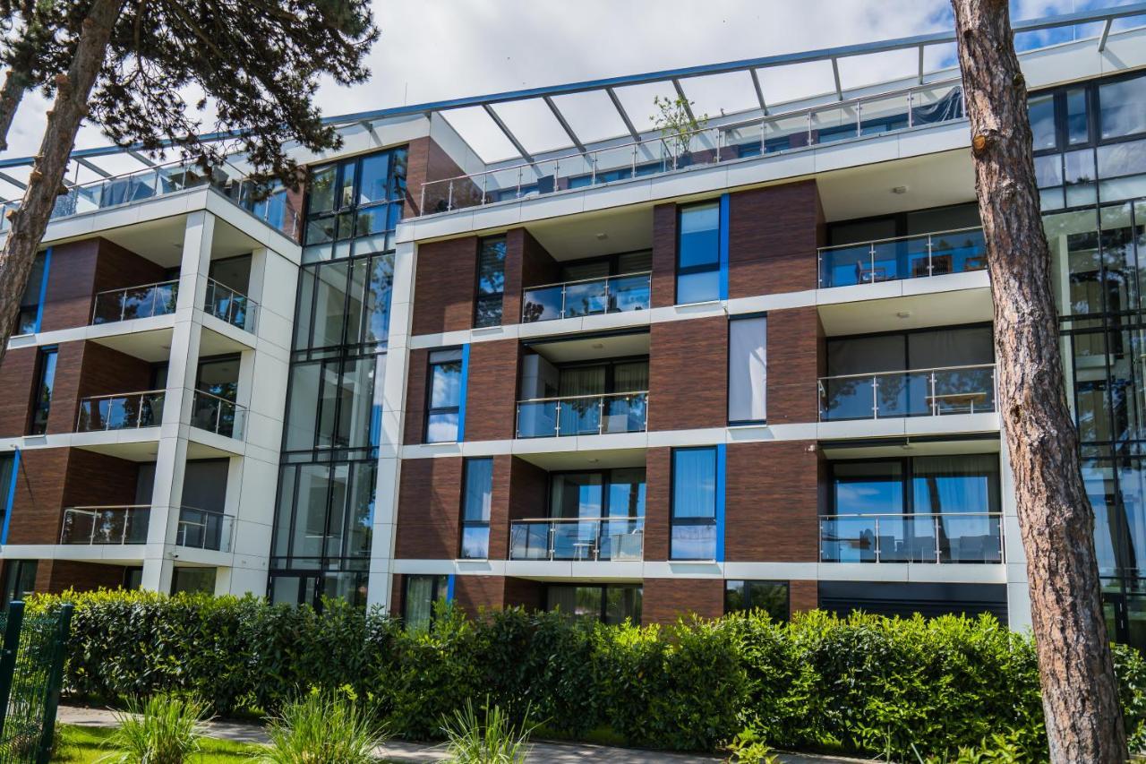 Mf Port Azur Wellness Apartments Шіофок Екстер'єр фото