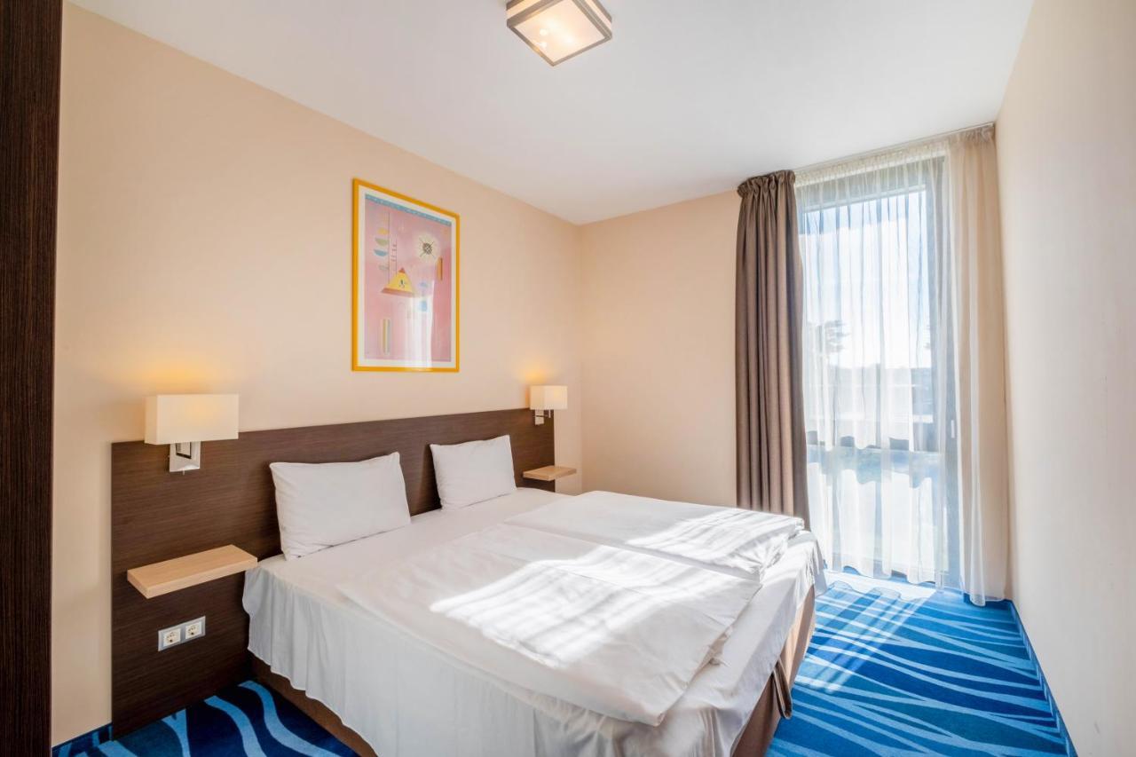 Mf Port Azur Wellness Apartments Шіофок Екстер'єр фото