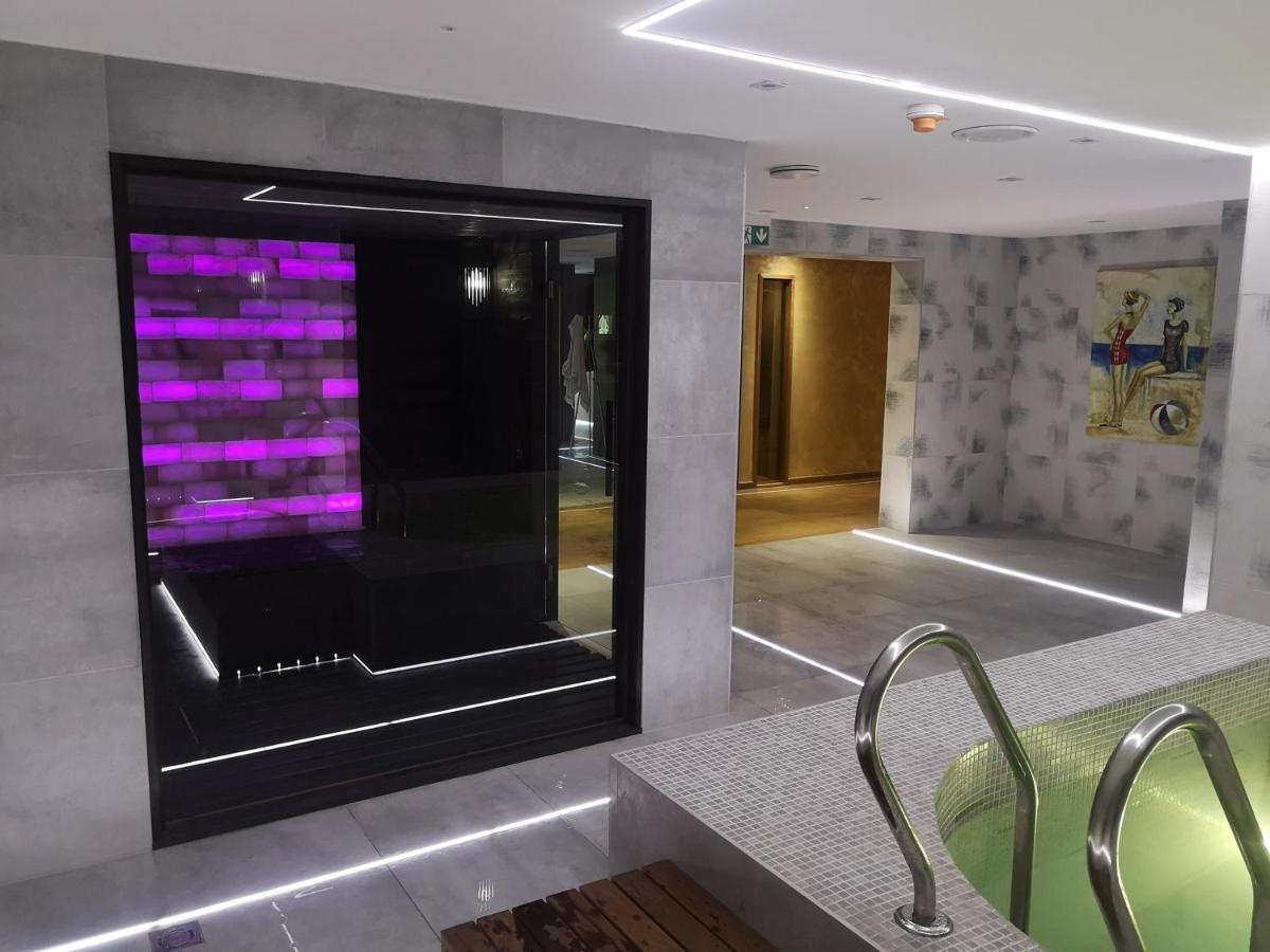 Mf Port Azur Wellness Apartments Шіофок Екстер'єр фото