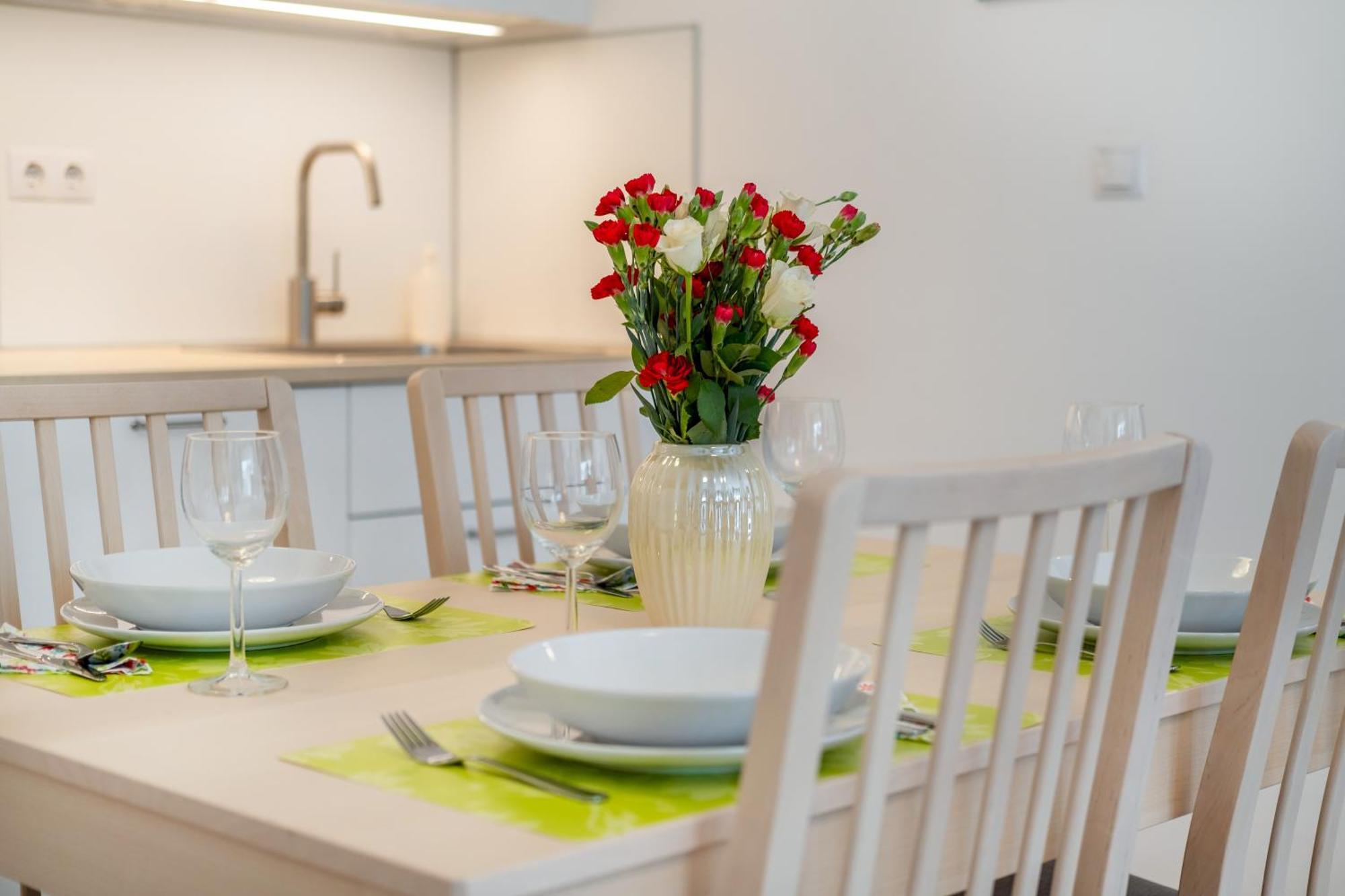 Mf Port Azur Wellness Apartments Шіофок Екстер'єр фото